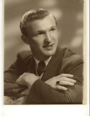 Dad's favorite Portrait from the early 1940s